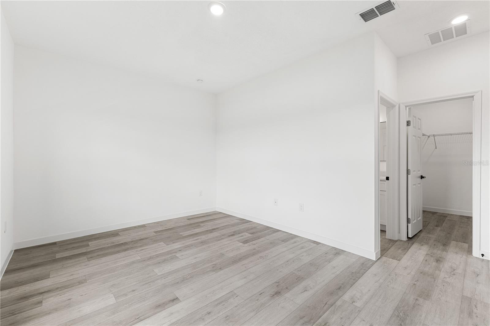 835 E COLVILLE DR, POINCIANA, FL, 34759
