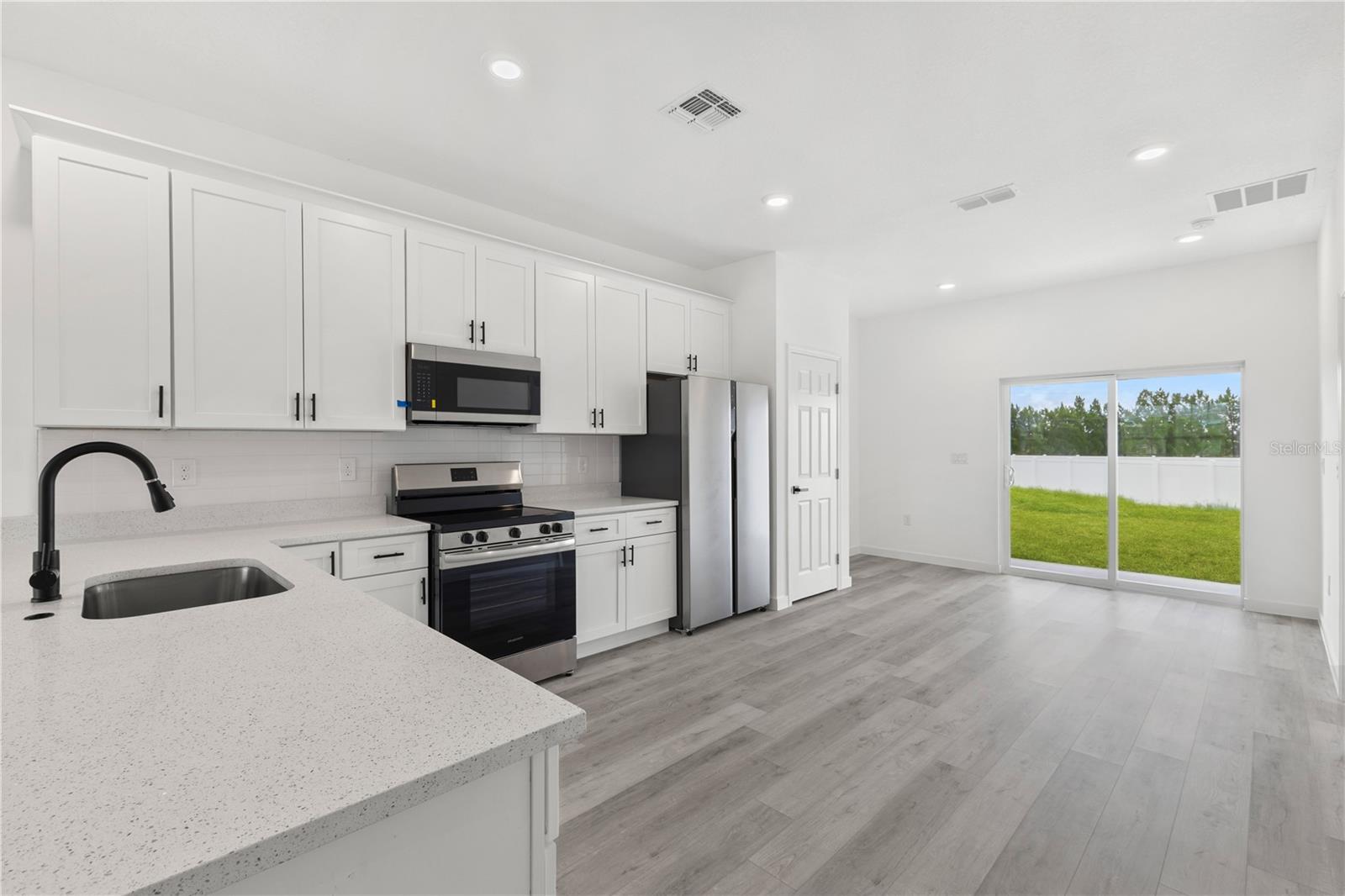 835 E COLVILLE DR, POINCIANA, FL, 34759
