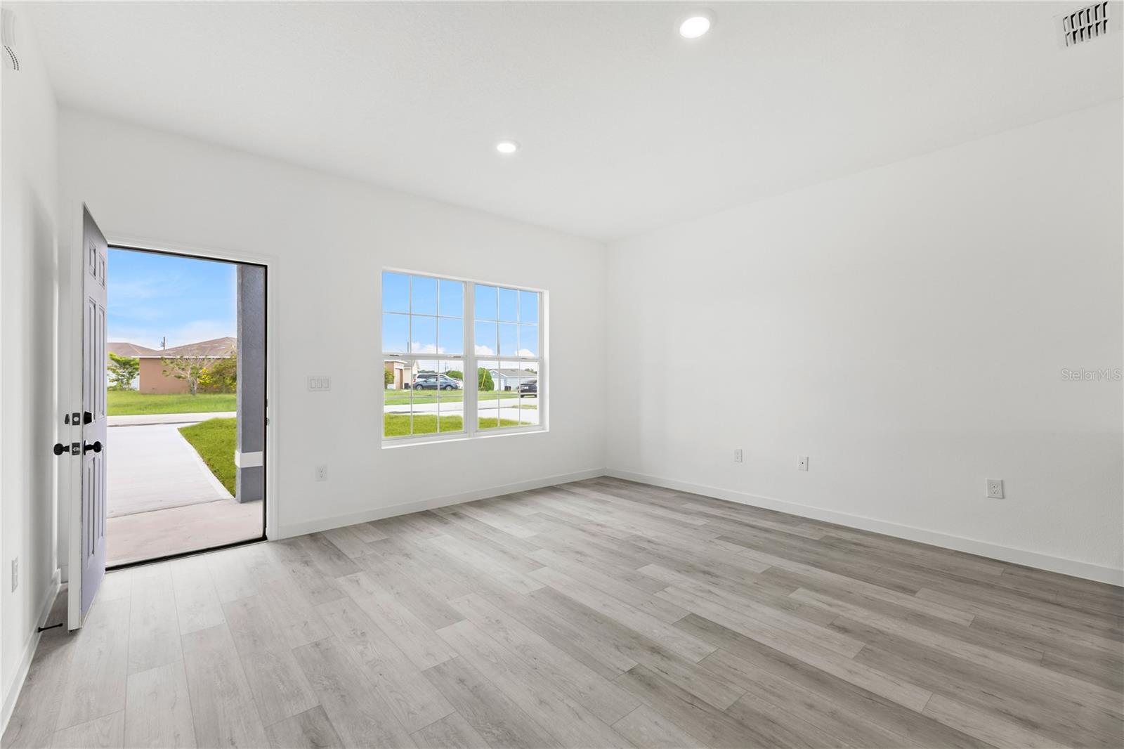 835 E COLVILLE DR, POINCIANA, FL, 34759