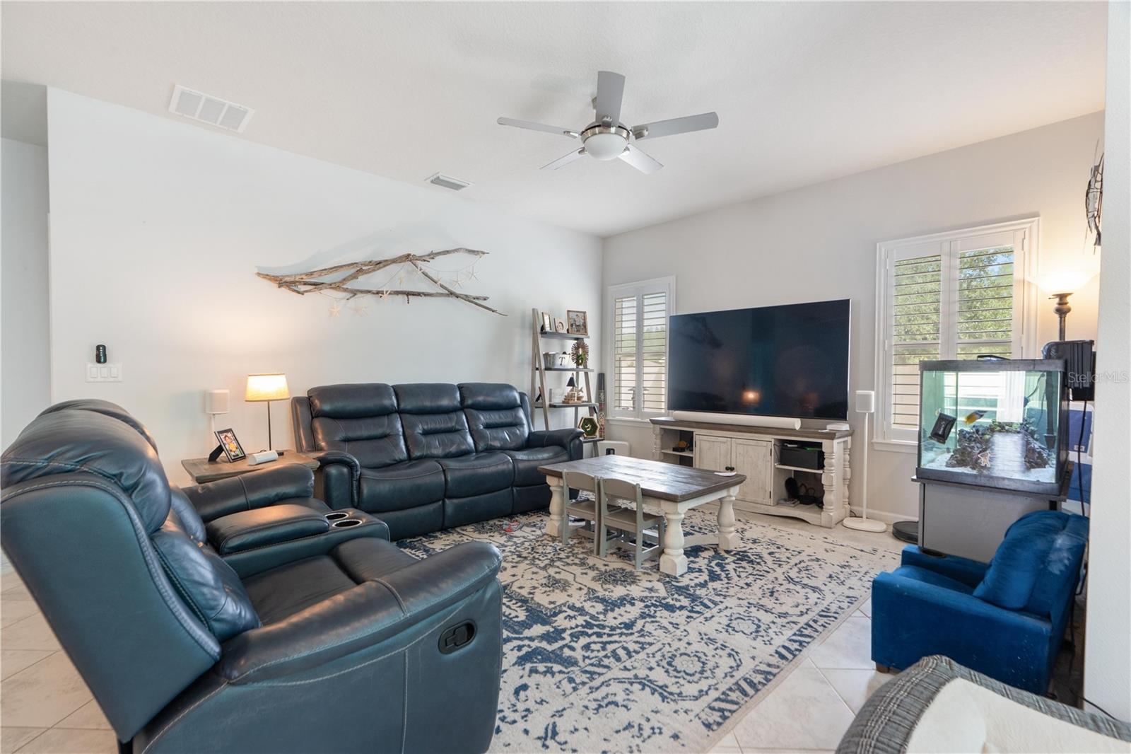 18379 FALLING PINE NEEDLE LN, LAND O LAKES, FL, 34638