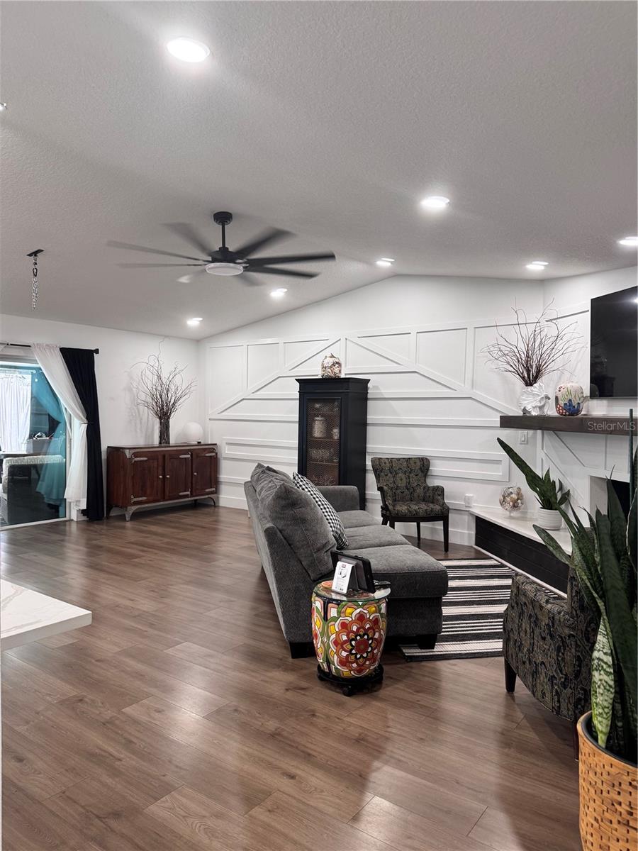 8625 WOODCREST DR, PORT RICHEY, FL, 34668