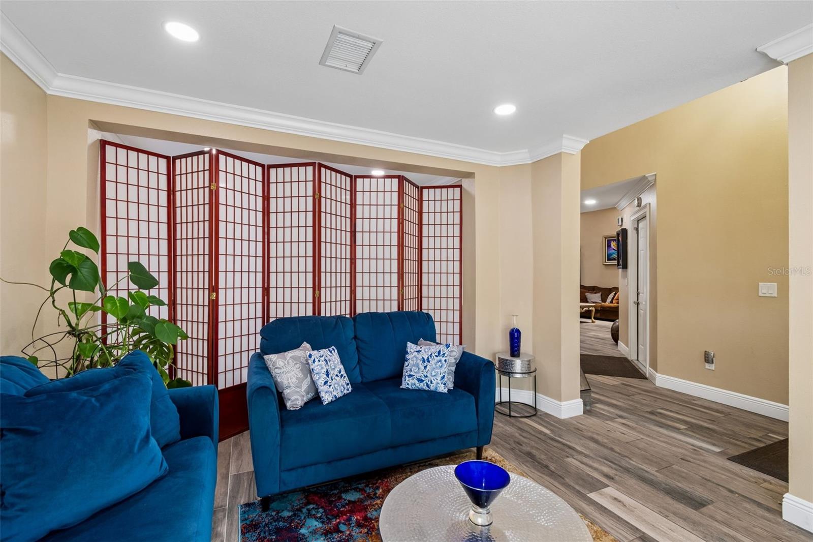 9803 LONG MEADOW DR, TAMPA, FL, 33615
