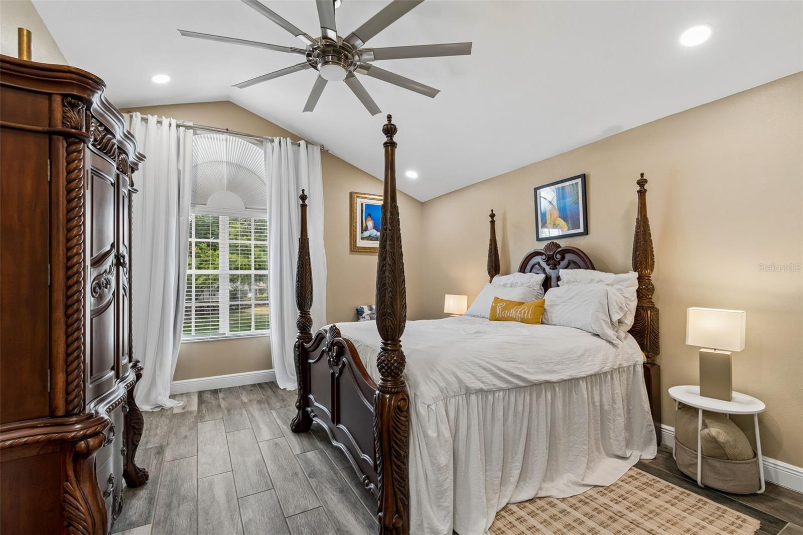 9803 LONG MEADOW DR, TAMPA, FL, 33615