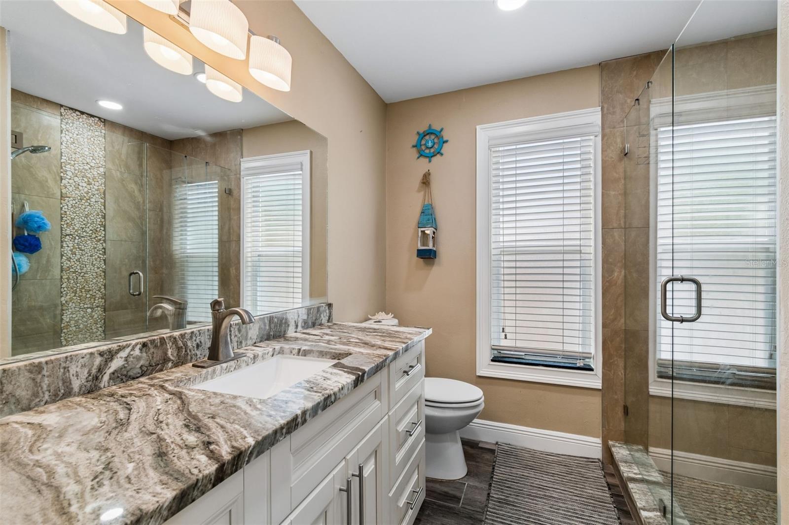 9803 LONG MEADOW DR, TAMPA, FL, 33615