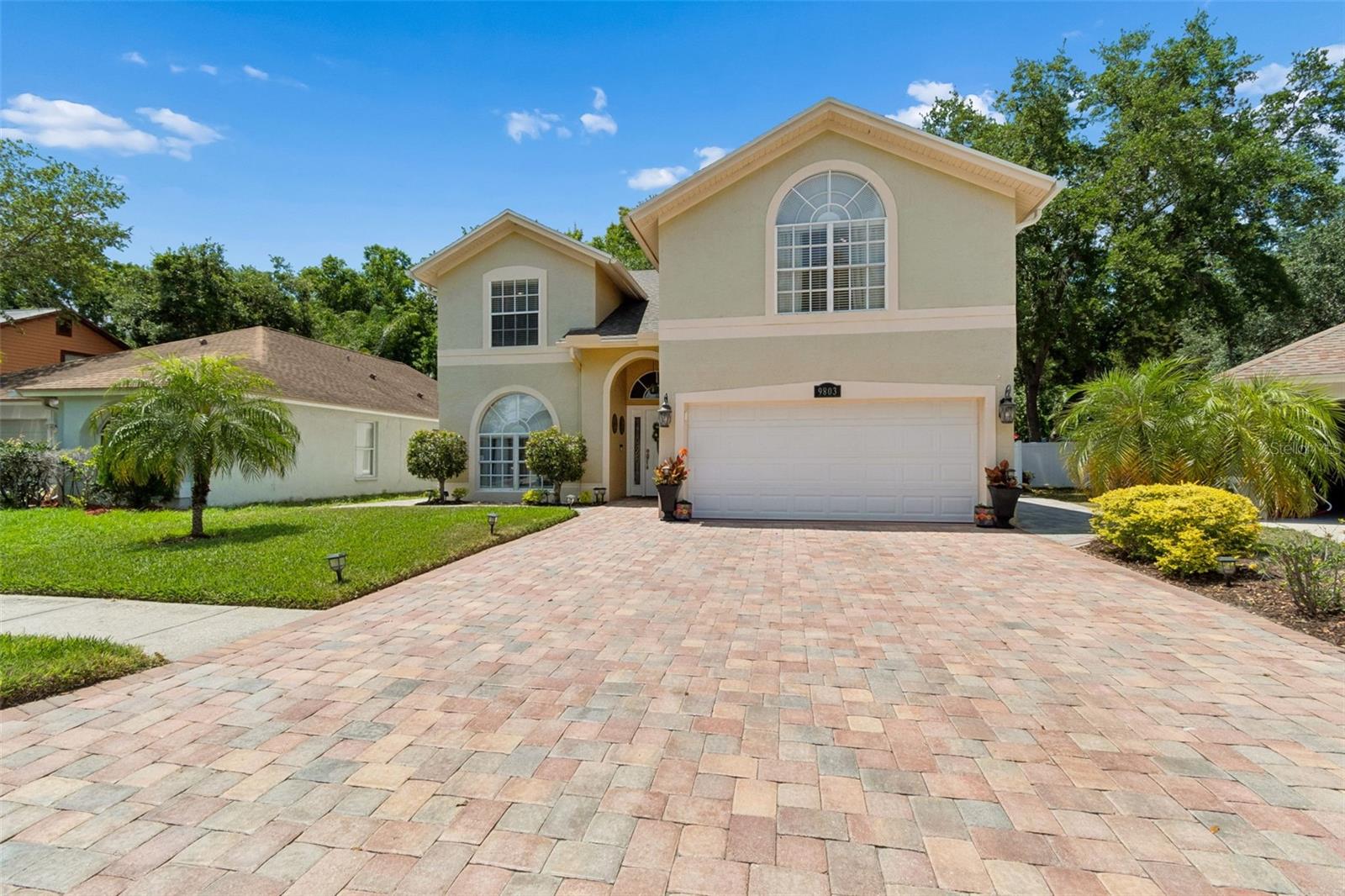 9803 LONG MEADOW DR, TAMPA, FL, 33615