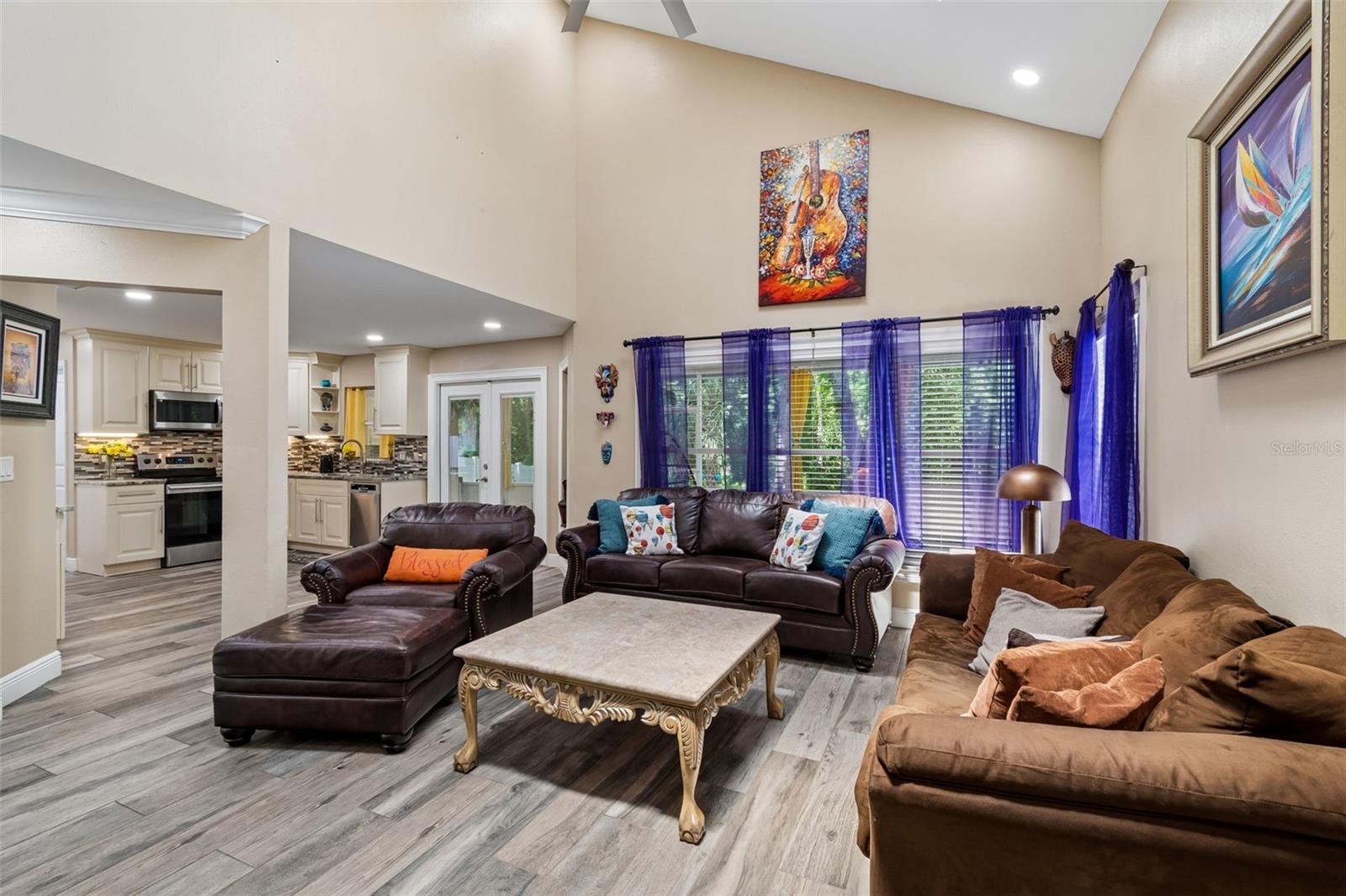 9803 LONG MEADOW DR, TAMPA, FL, 33615