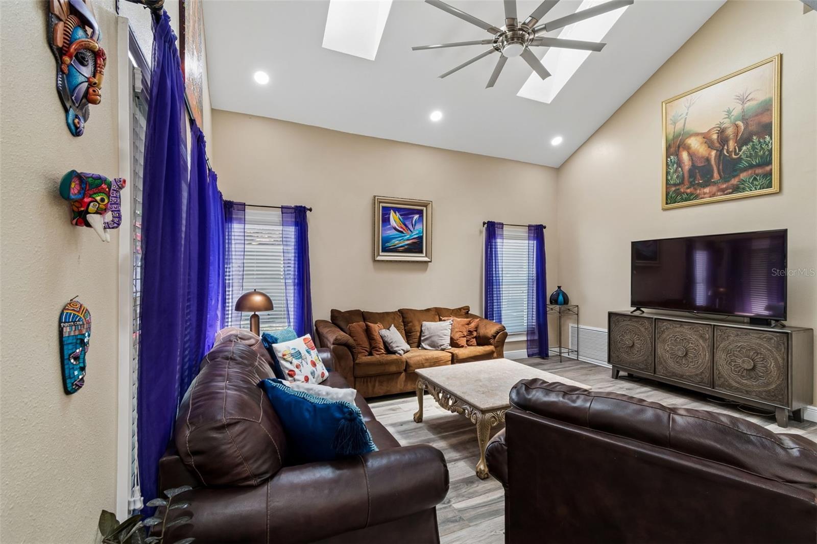 9803 LONG MEADOW DR, TAMPA, FL, 33615