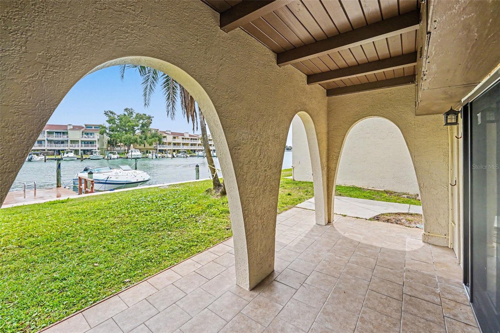 546 PLAZA SEVILLE CT #85, TREASURE ISLAND, FL, 33706