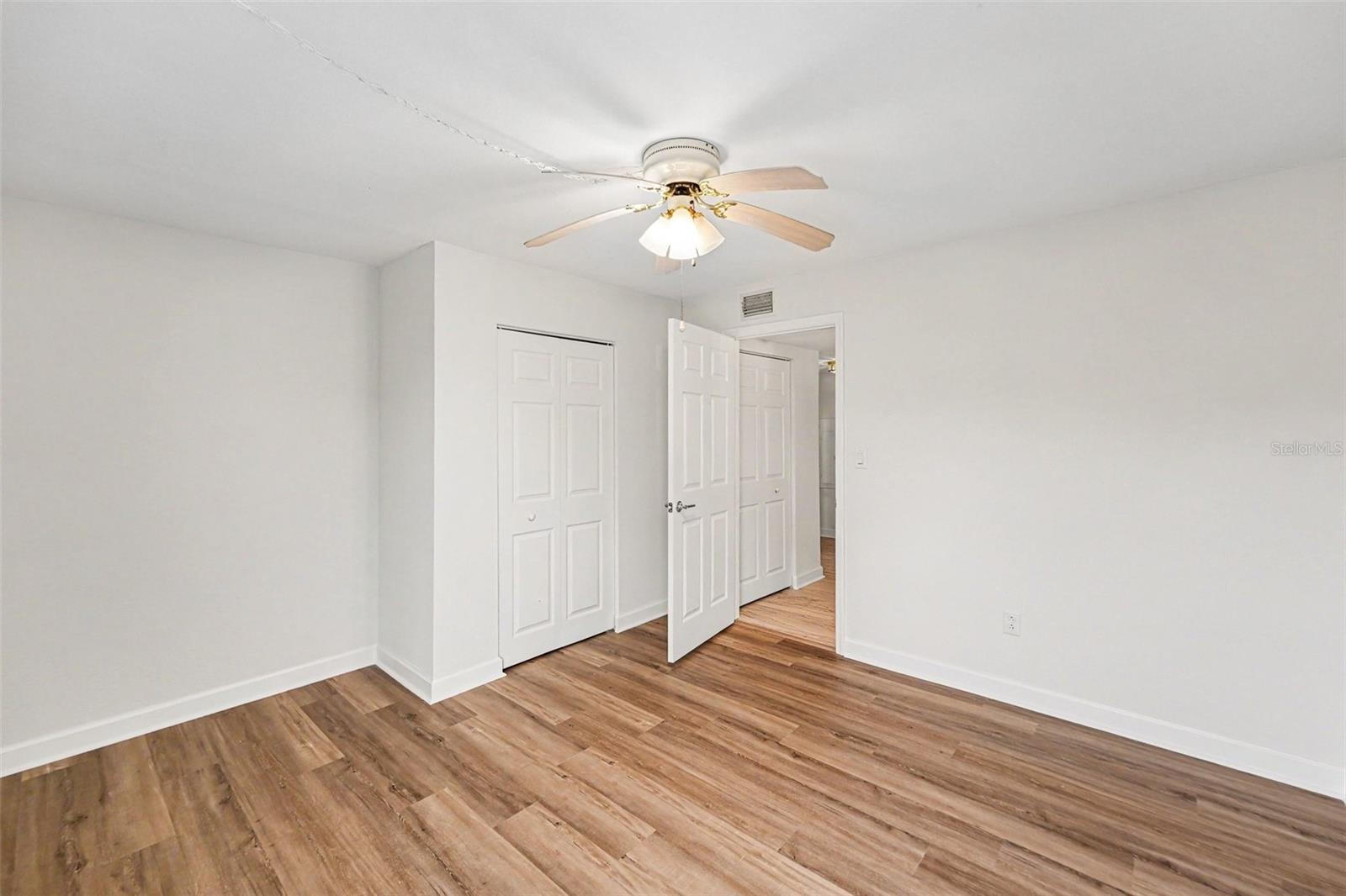 546 PLAZA SEVILLE CT #85, TREASURE ISLAND, FL, 33706