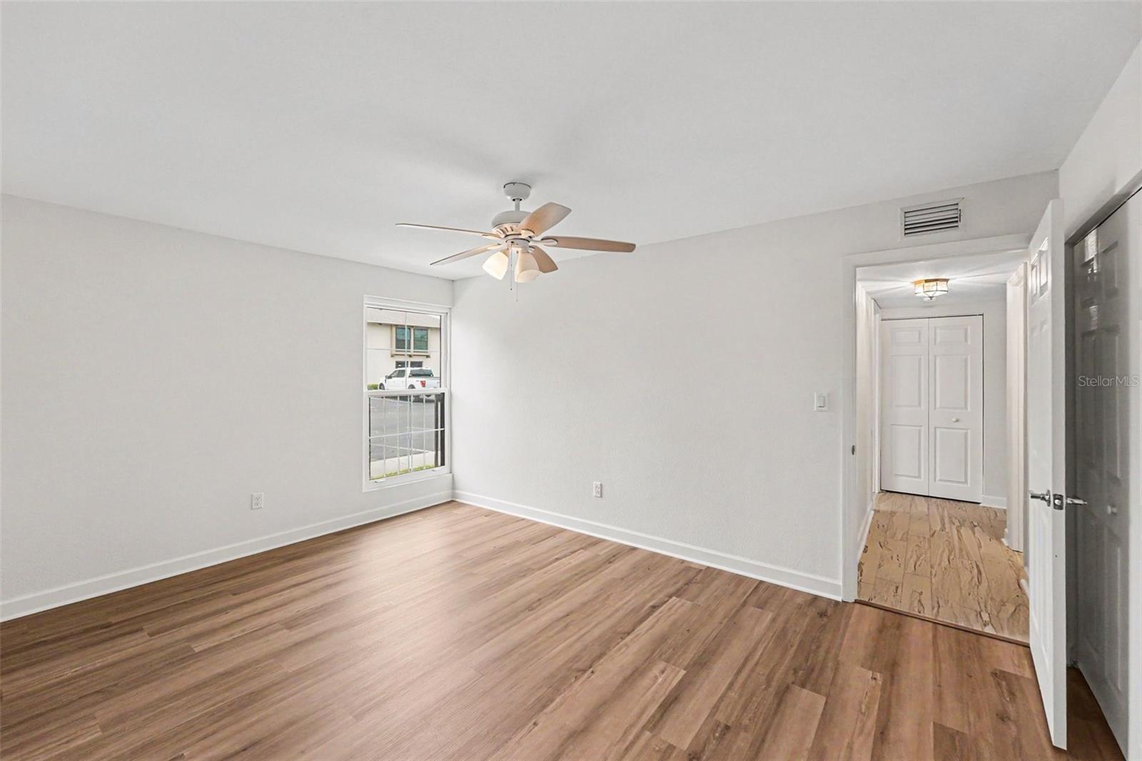 546 PLAZA SEVILLE CT #85, TREASURE ISLAND, FL, 33706