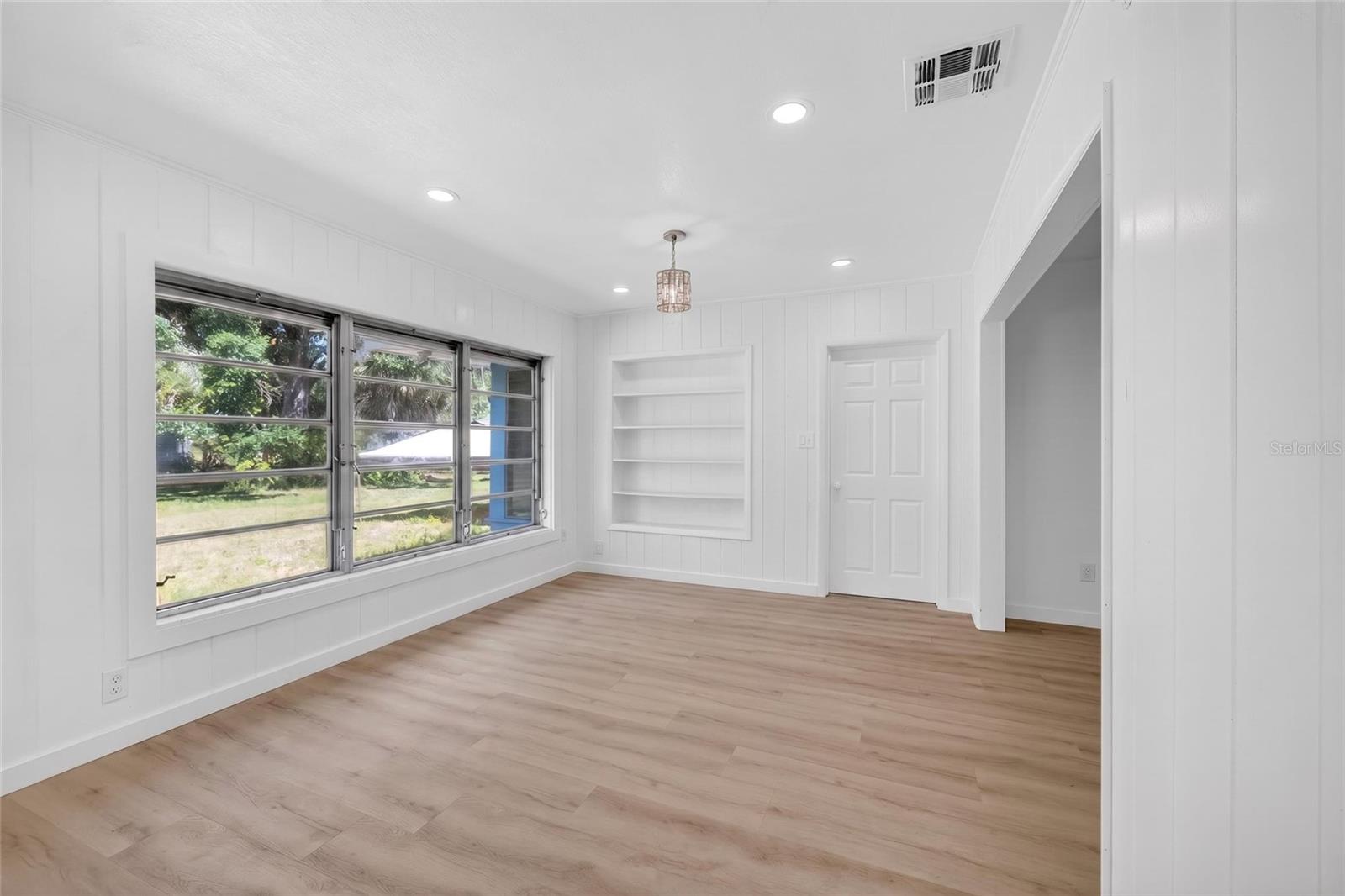 4725 N TUTTLE AVE, SARASOTA, FL, 34234