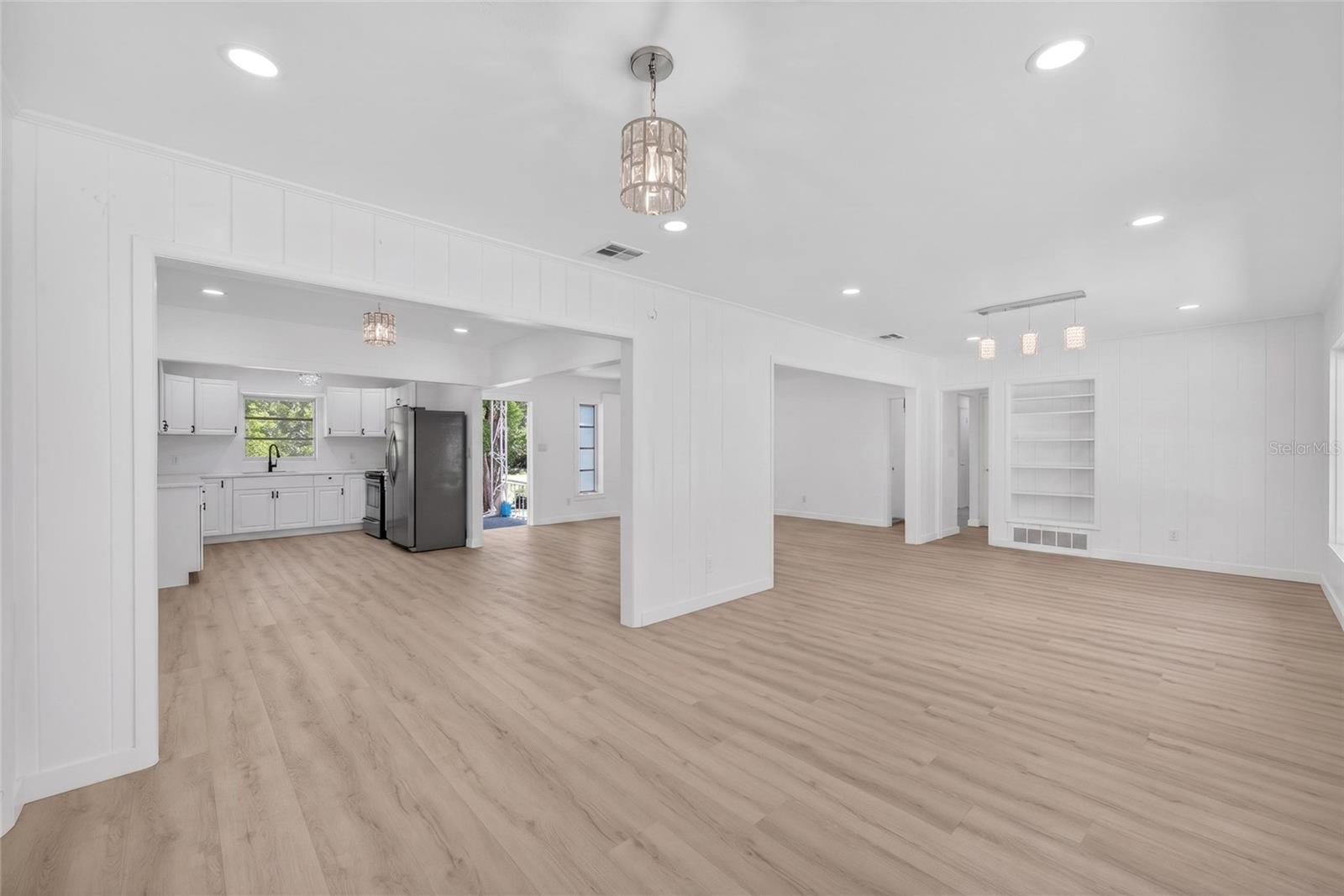 4725 N TUTTLE AVE, SARASOTA, FL, 34234
