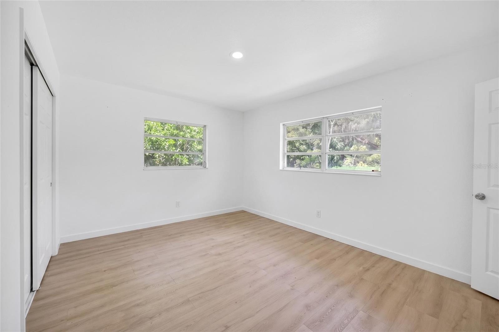4725 N TUTTLE AVE, SARASOTA, FL, 34234