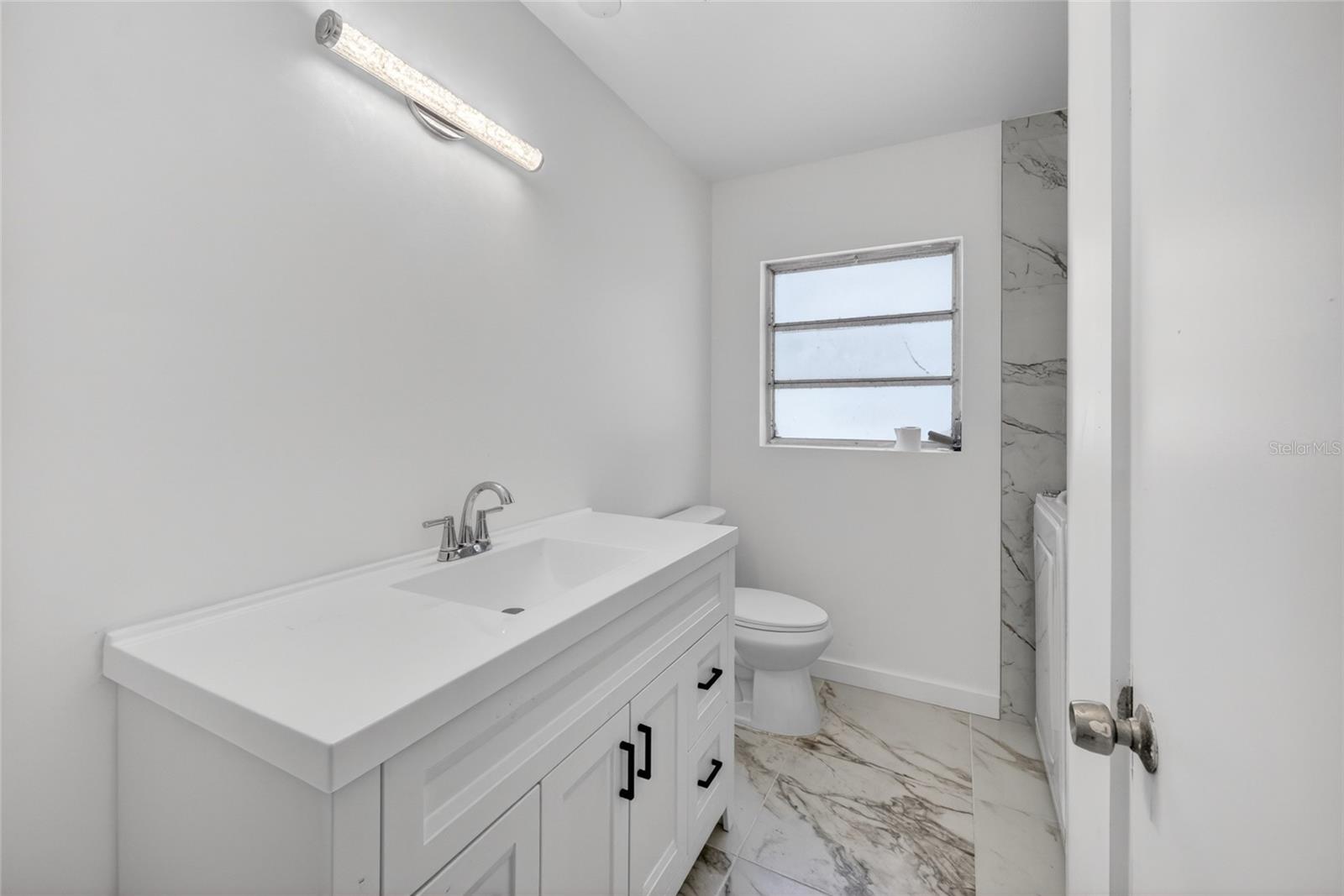 4725 N TUTTLE AVE, SARASOTA, FL, 34234