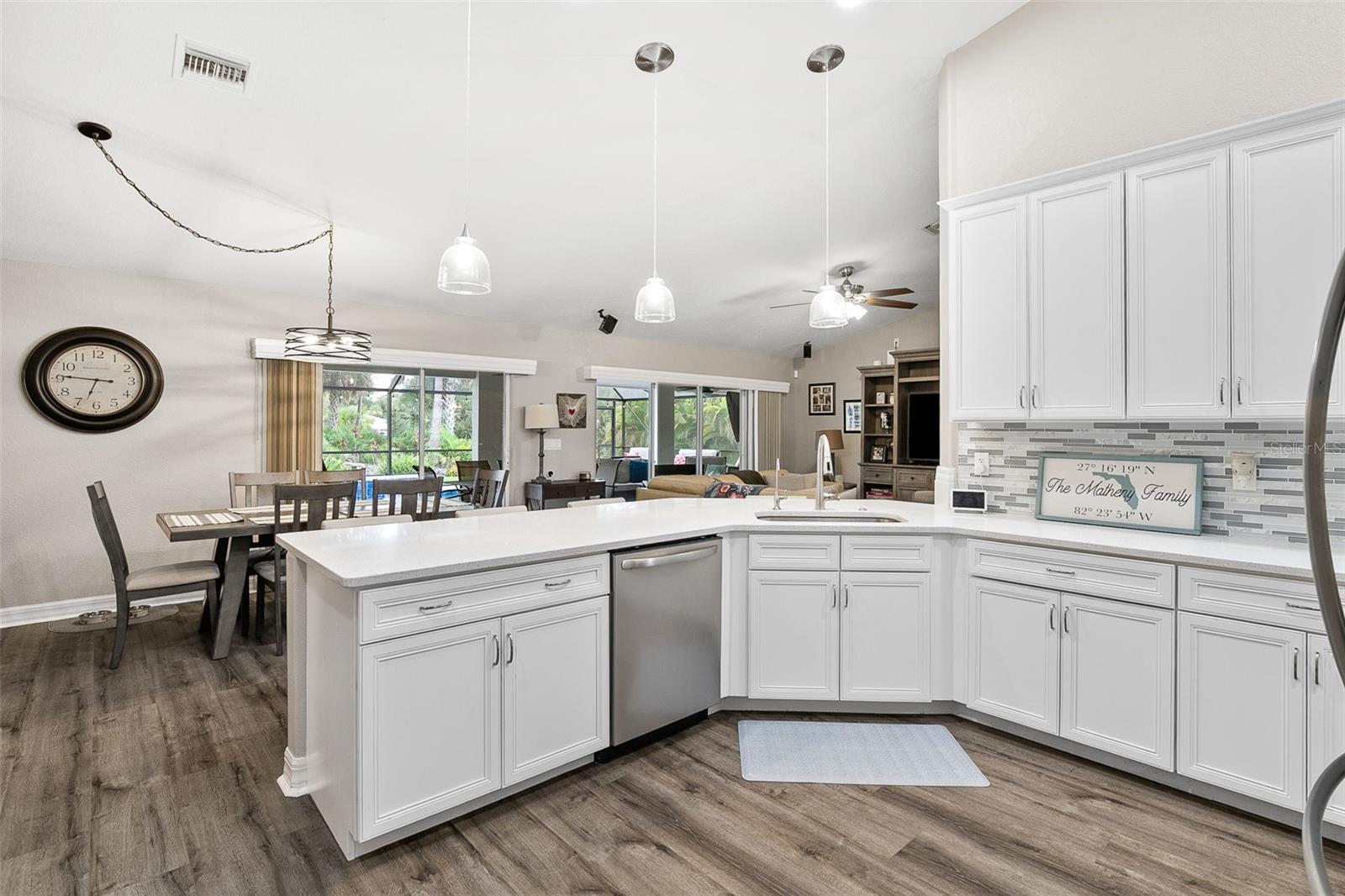 1282 CLEARVIEW DR, PORT CHARLOTTE, FL, 33953
