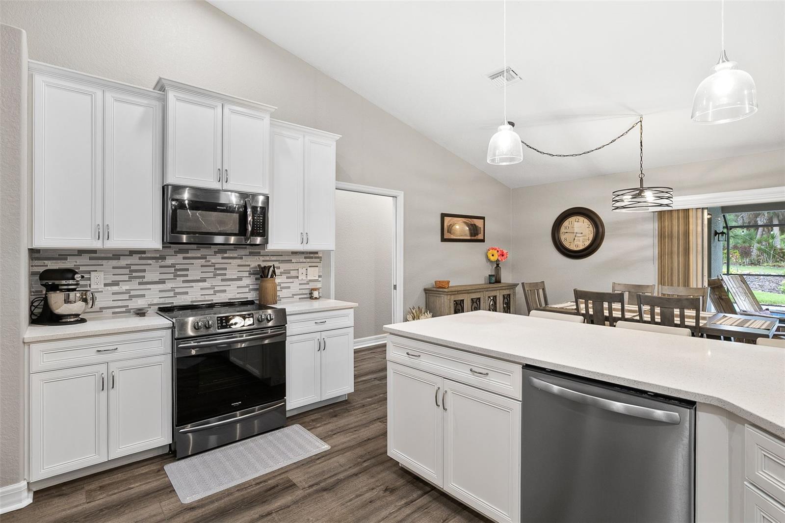 1282 CLEARVIEW DR, PORT CHARLOTTE, FL, 33953