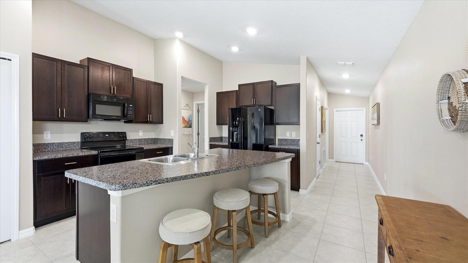 15455 BROAD BRUSH DR, SUN CITY CENTER, FL, 33573