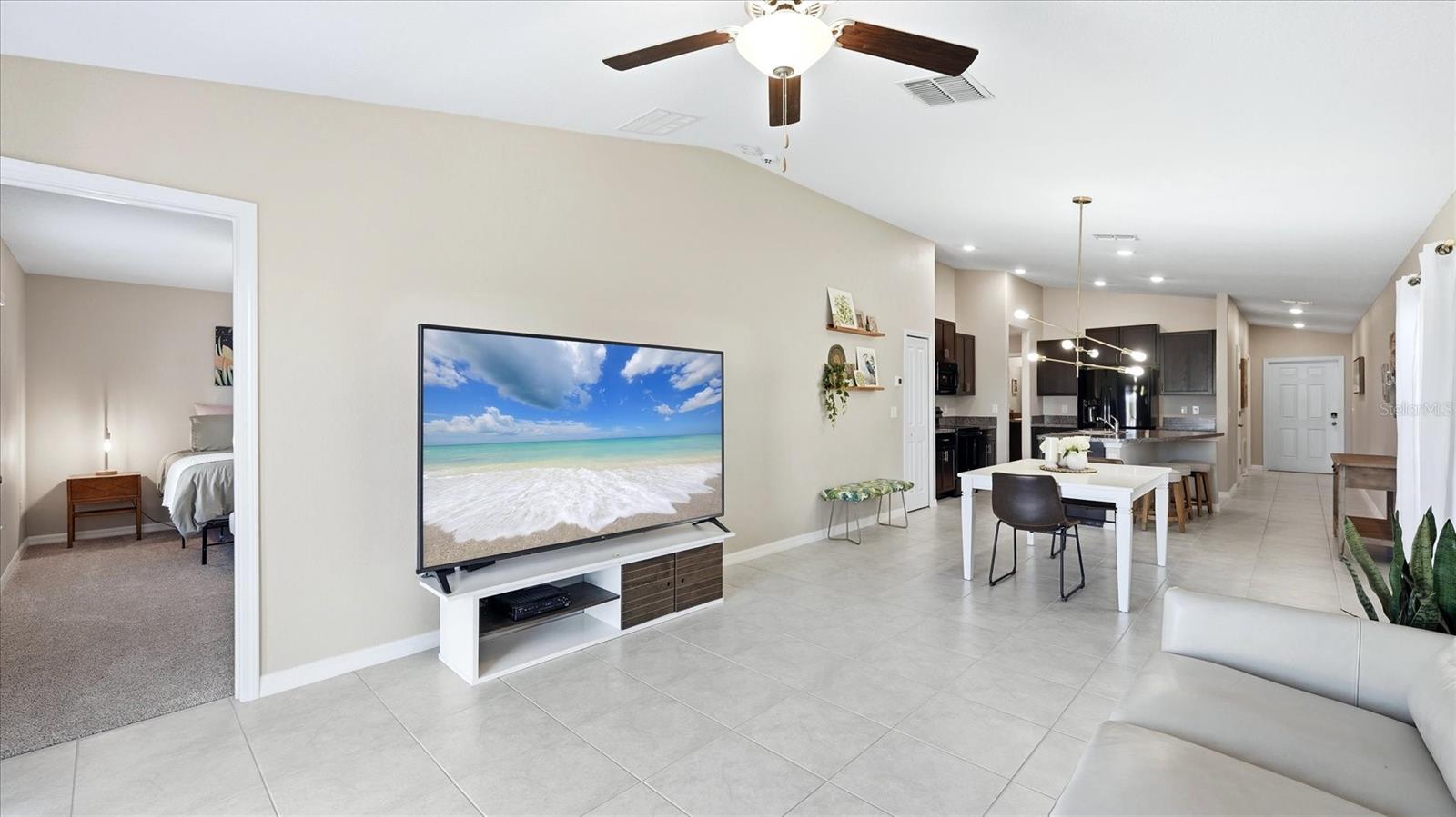15455 BROAD BRUSH DR, SUN CITY CENTER, FL, 33573