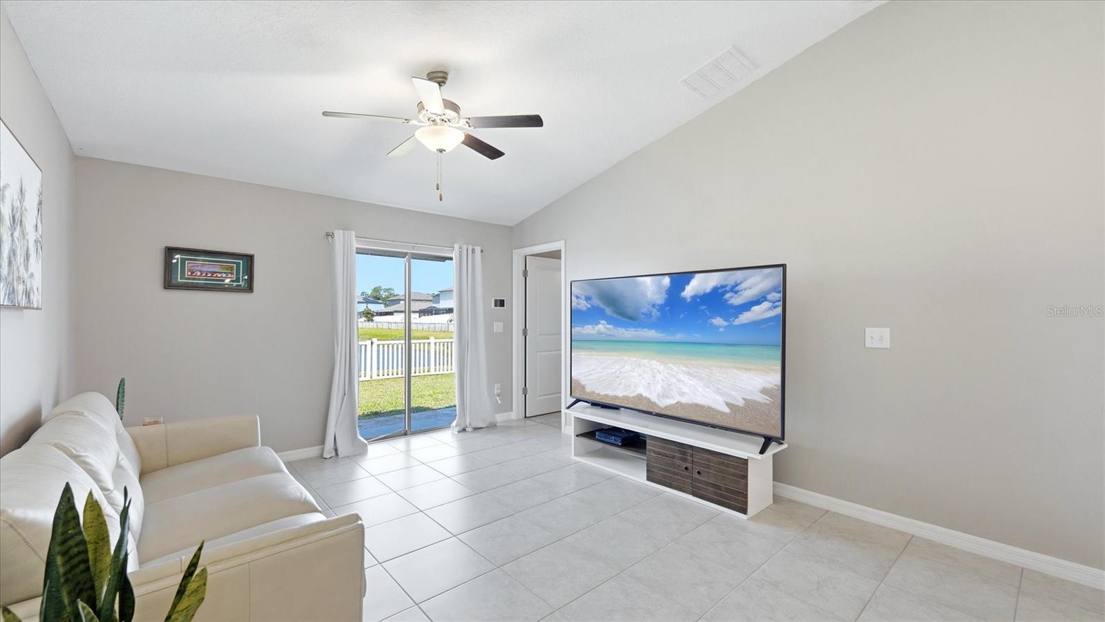 15455 BROAD BRUSH DR, SUN CITY CENTER, FL, 33573