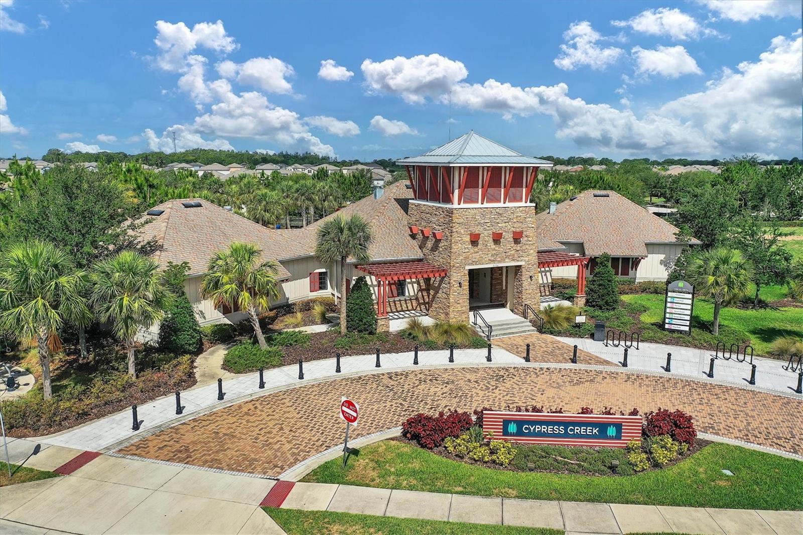 15455 BROAD BRUSH DR, SUN CITY CENTER, FL, 33573