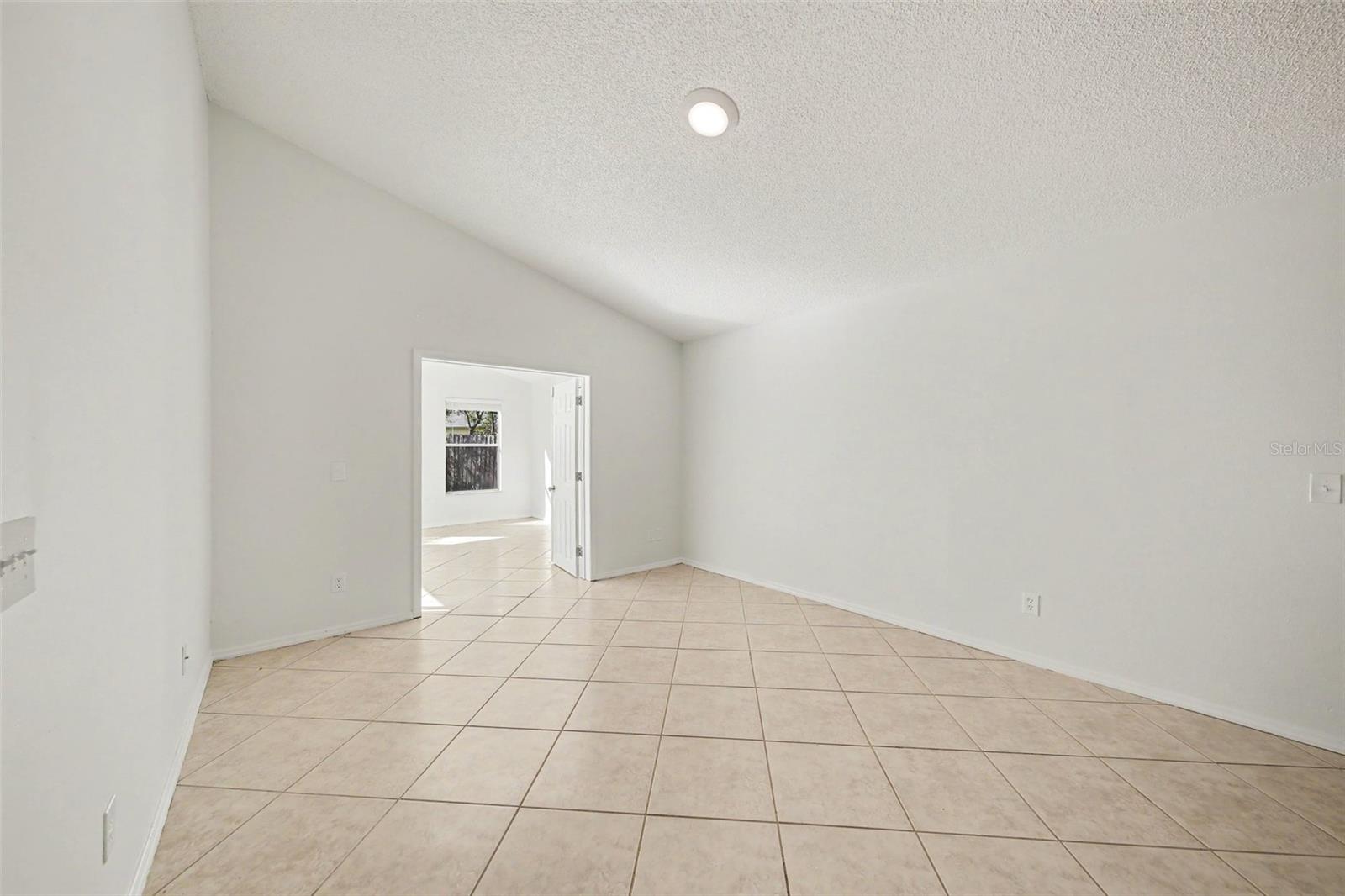 11040 NW FAIRHAVEN WAY, ORLANDO, FL, 32825