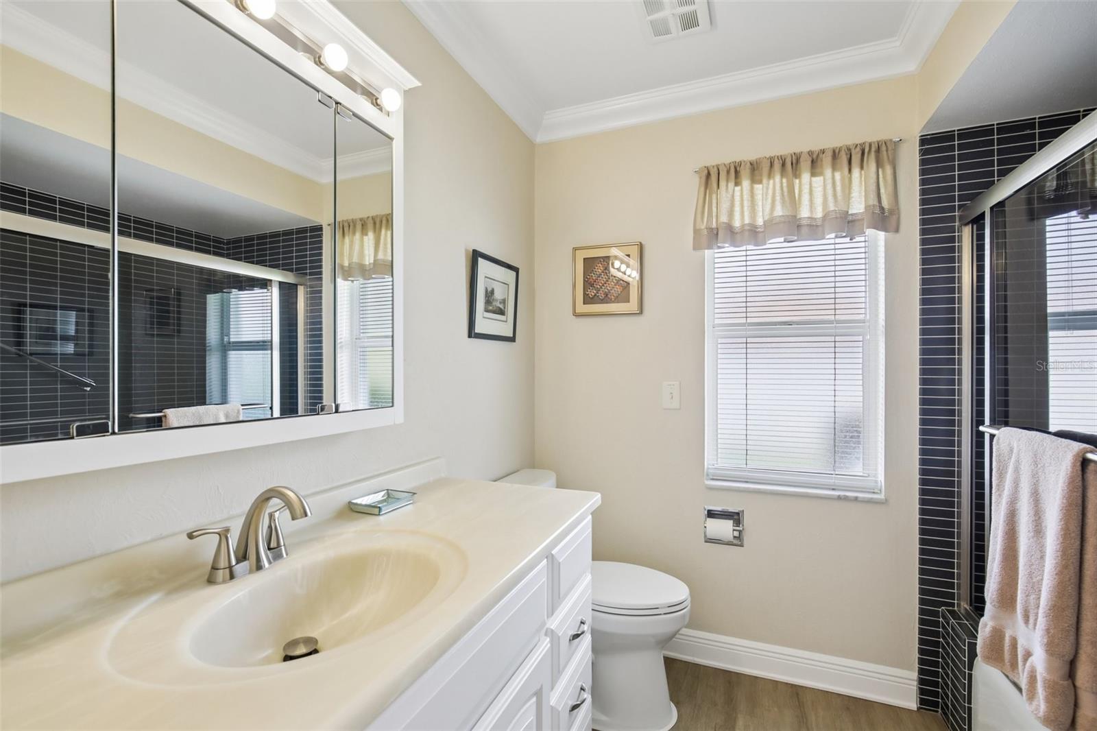 530 MAGELLAN DR, SARASOTA, FL, 34243
