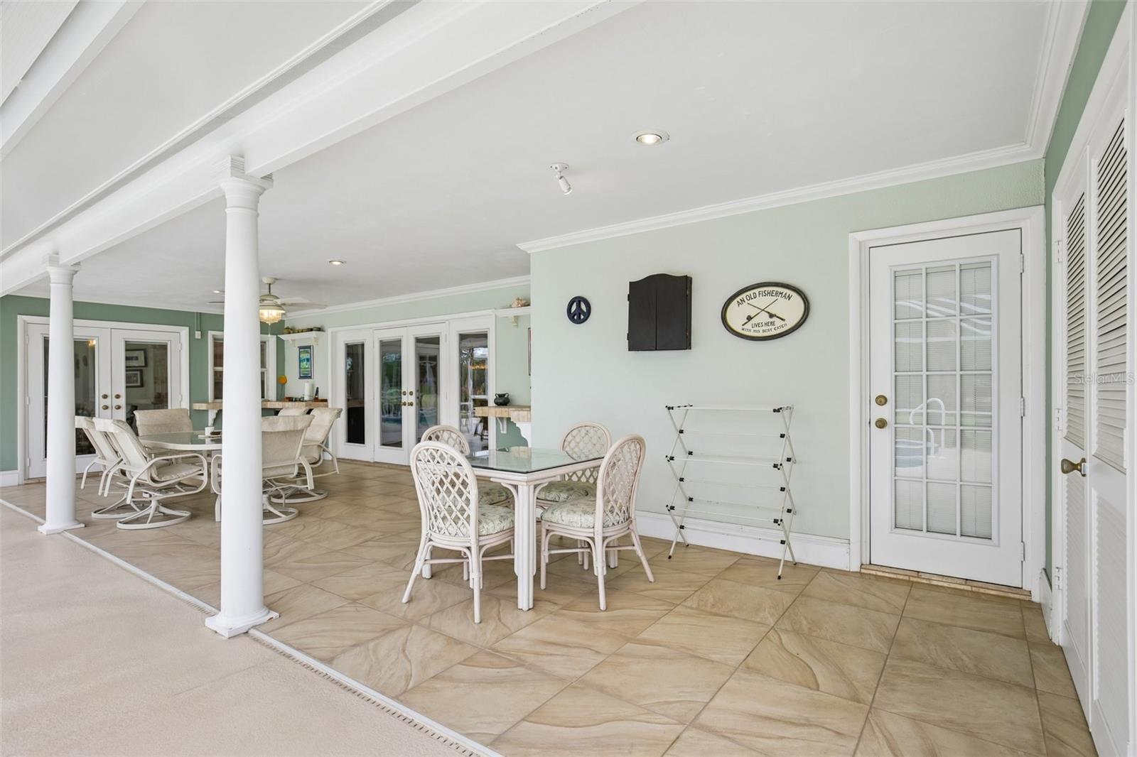 530 MAGELLAN DR, SARASOTA, FL, 34243