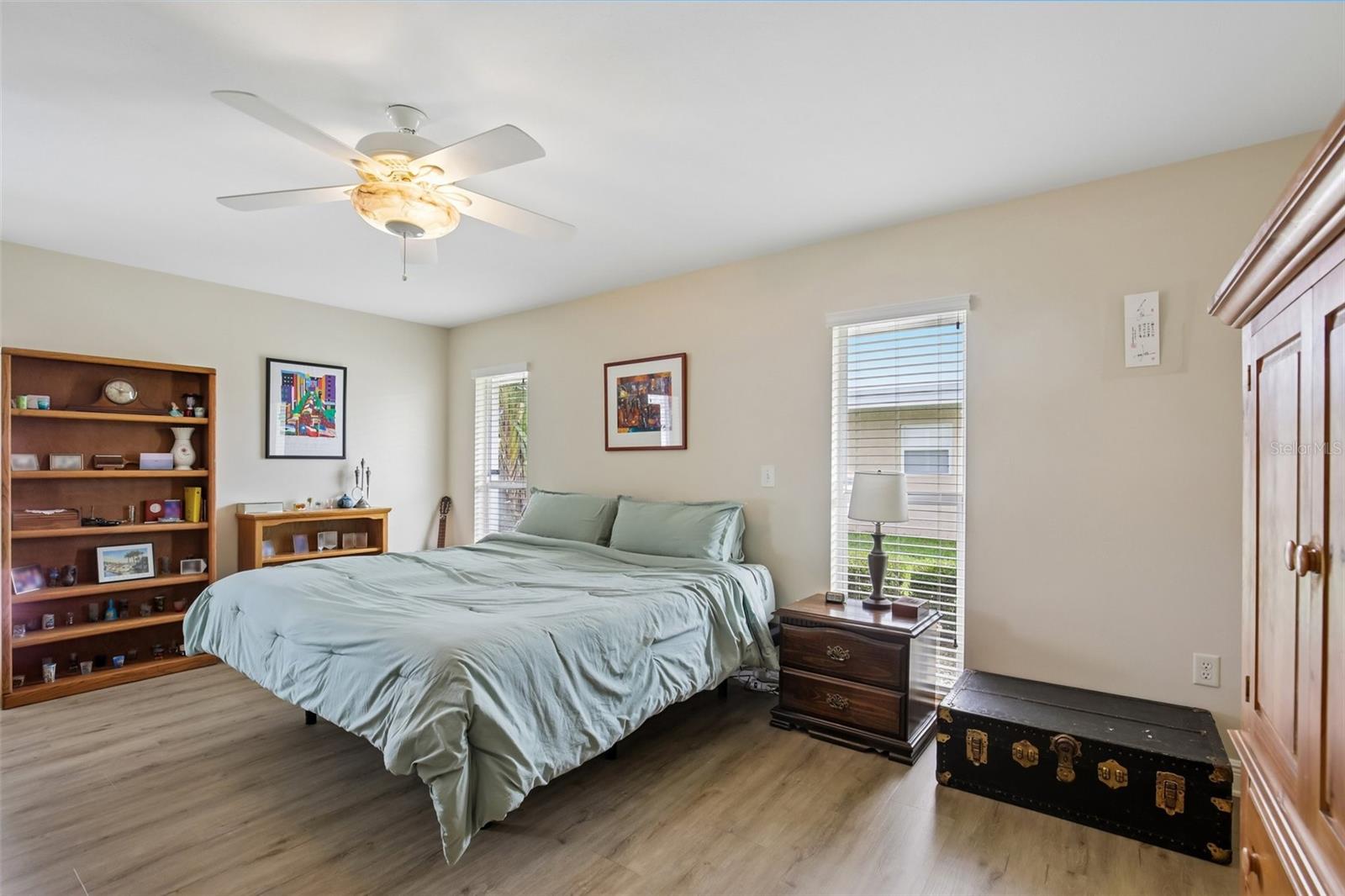 530 MAGELLAN DR, SARASOTA, FL, 34243