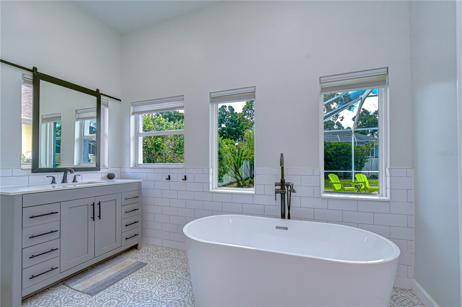 2228 VALRICO FOREST DR, VALRICO, FL, 33594