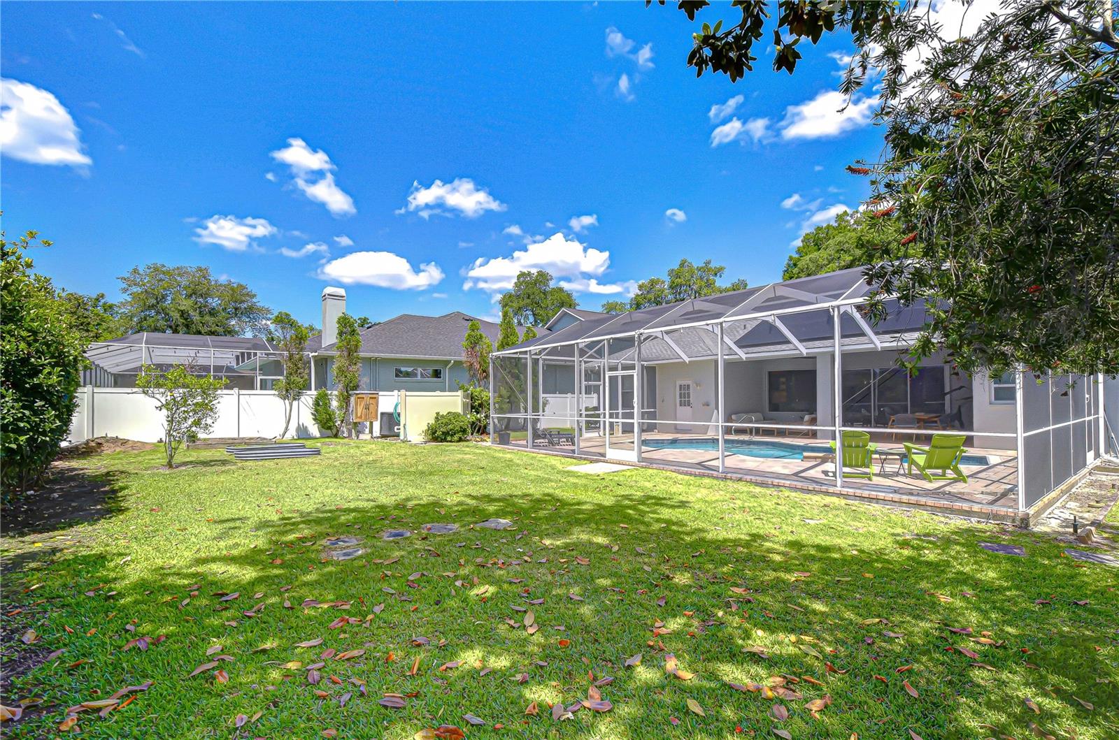 2228 VALRICO FOREST DR, VALRICO, FL, 33594