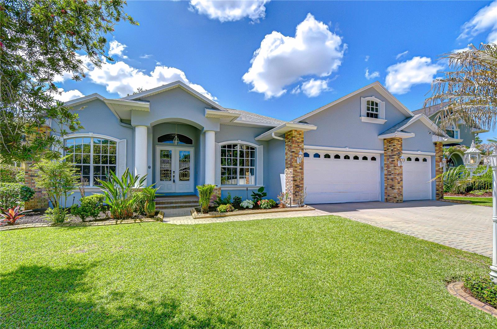 2228 VALRICO FOREST DR, VALRICO, FL, 33594