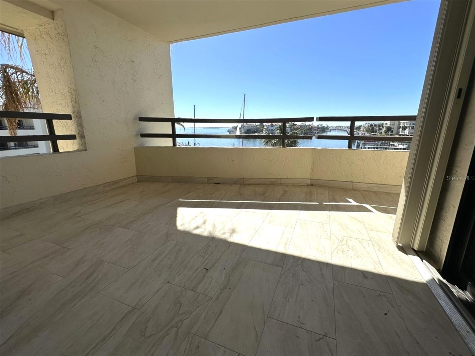 126 1ST ST E #209, TIERRA VERDE, FL, 33715