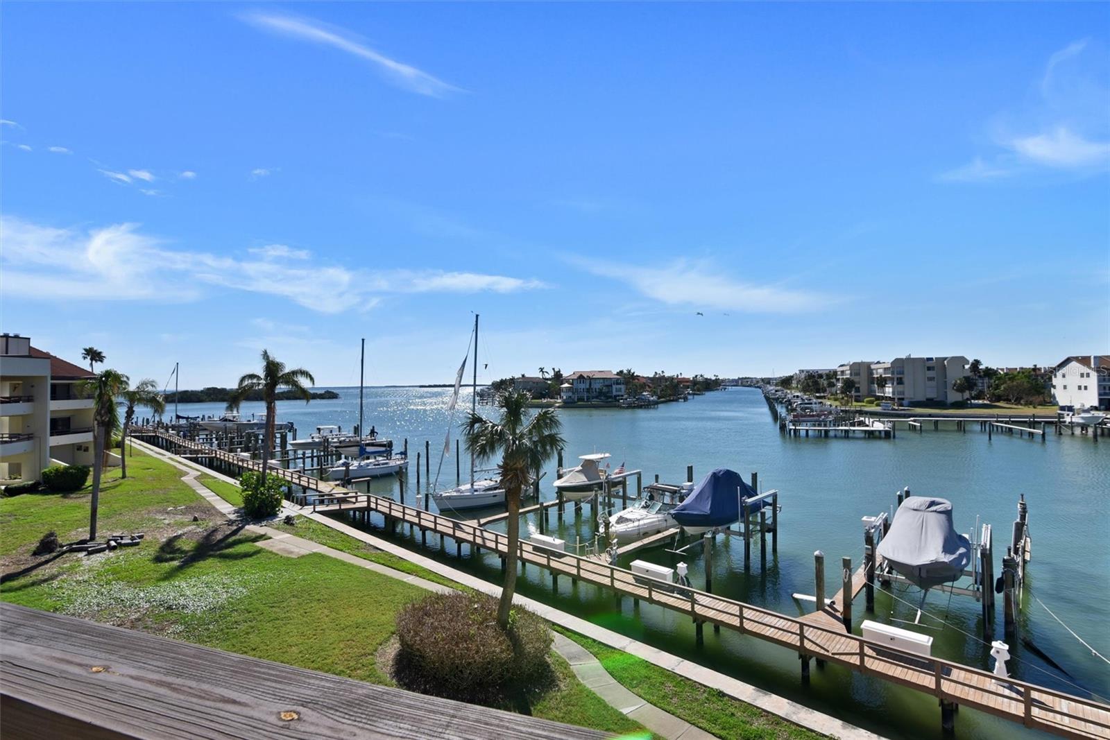 126 1ST ST E #209, TIERRA VERDE, FL, 33715