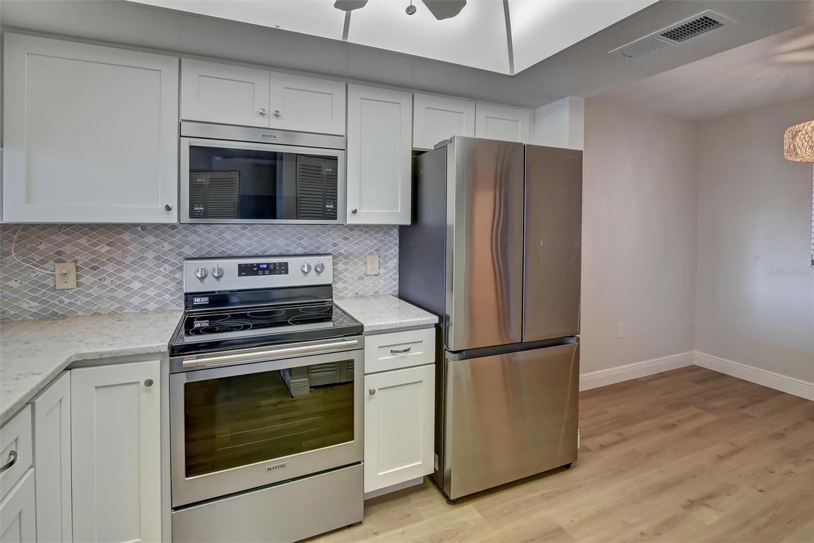 126 1ST ST E #209, TIERRA VERDE, FL, 33715