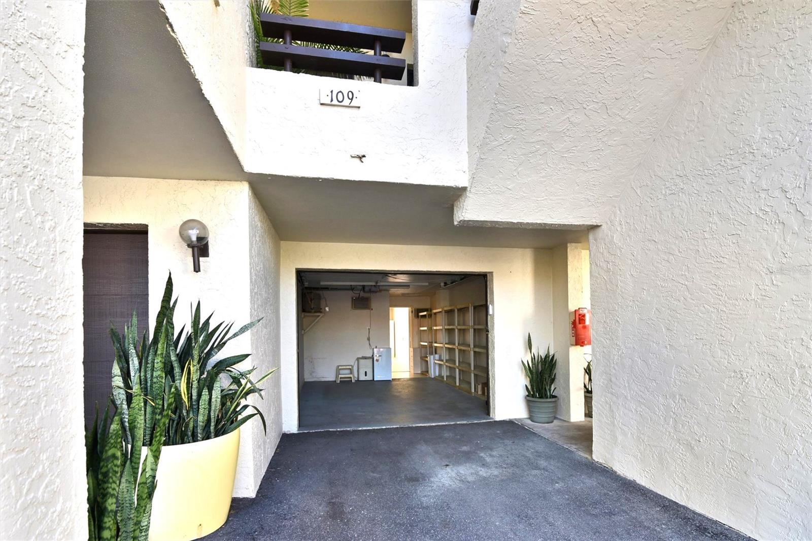 126 1ST ST E #209, TIERRA VERDE, FL, 33715
