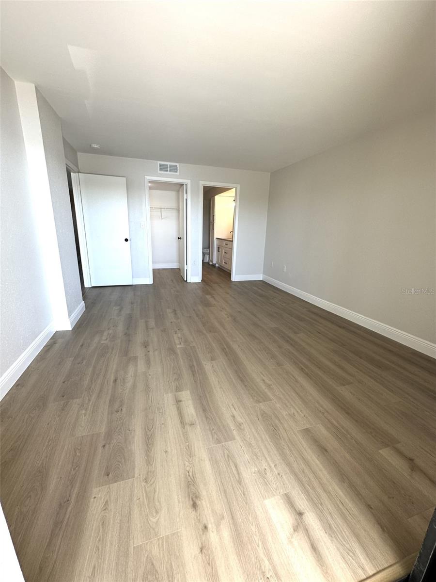 126 1ST ST E #209, TIERRA VERDE, FL, 33715