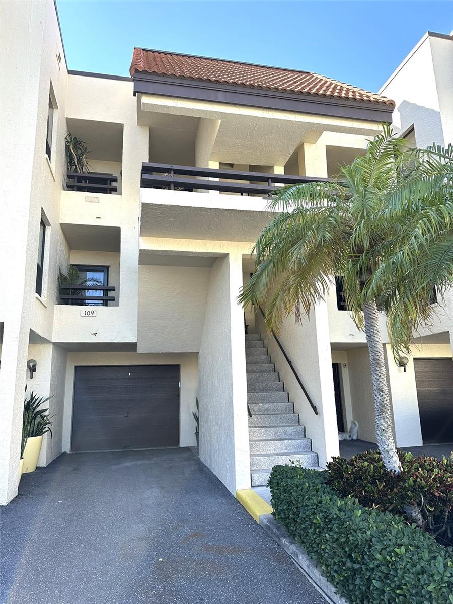 126 1ST ST E #209, TIERRA VERDE, FL, 33715