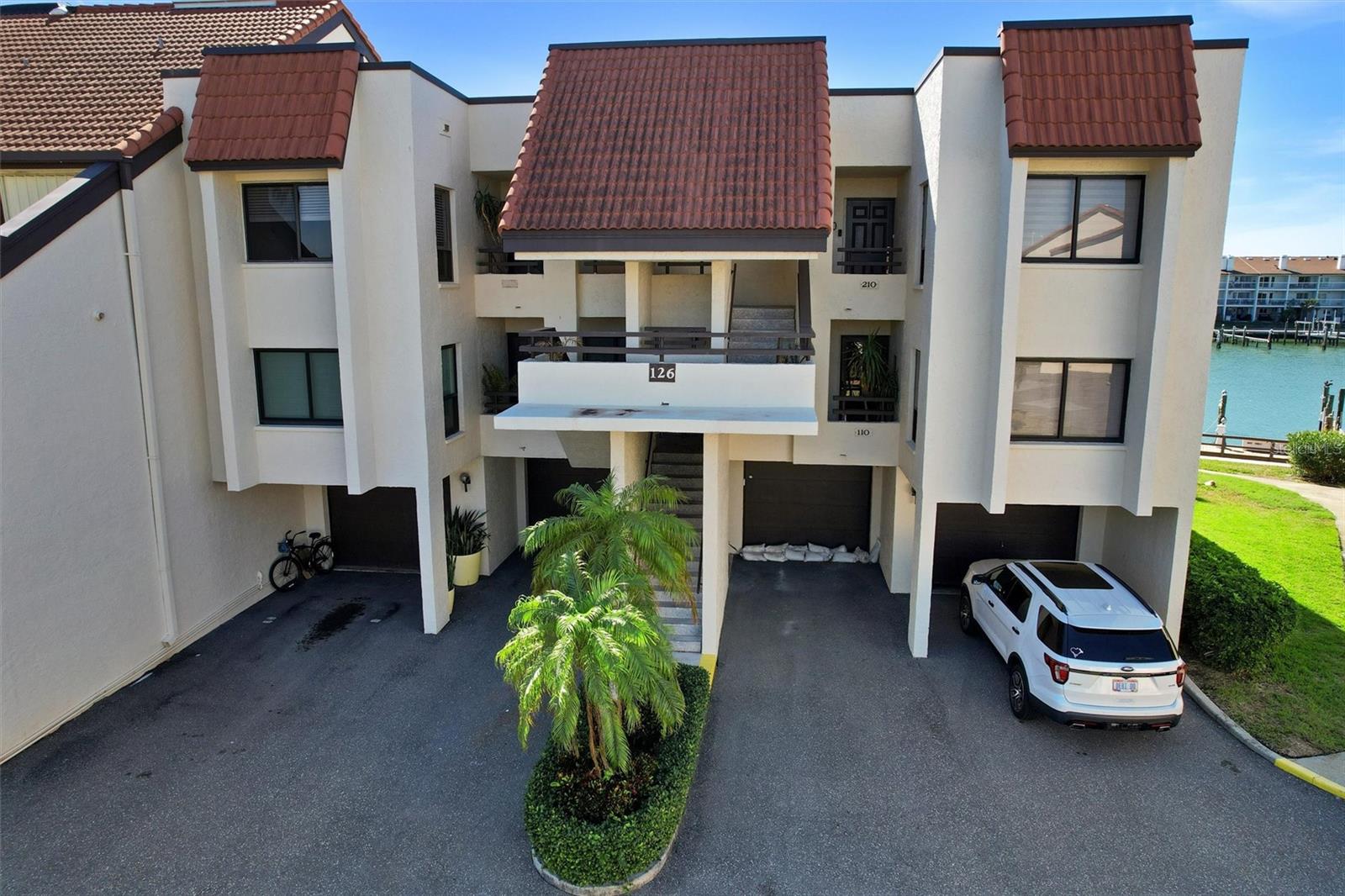 126 1ST ST E #209, TIERRA VERDE, FL, 33715