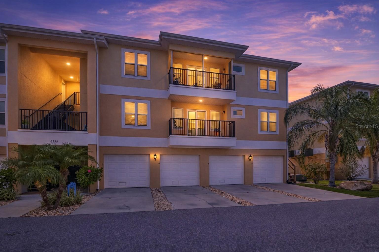 6395 BANYAN BLVD #303, NEW PORT RICHEY, FL, 34652