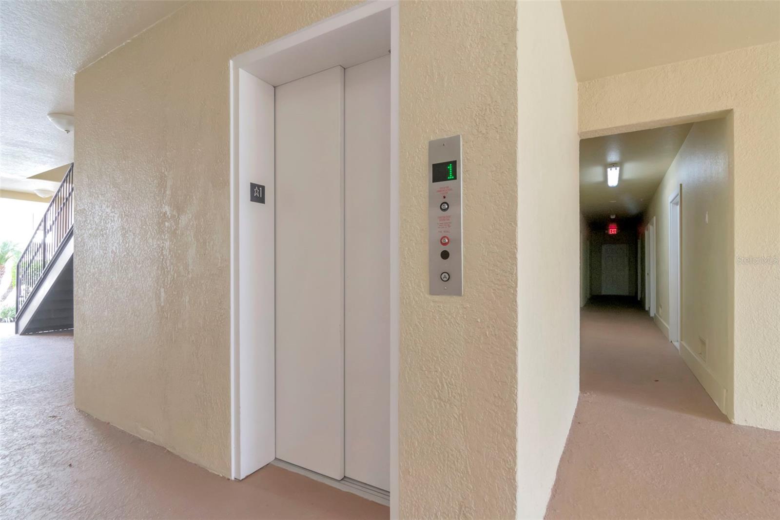 6395 BANYAN BLVD #303, NEW PORT RICHEY, FL, 34652