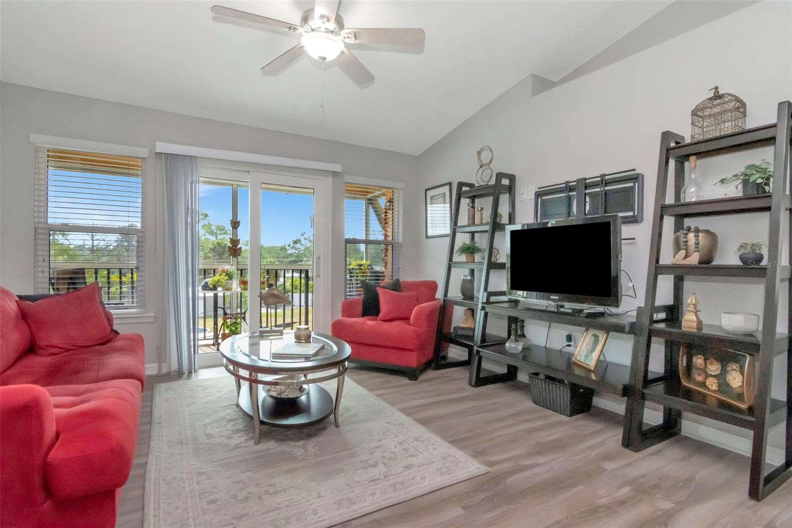 6395 BANYAN BLVD #303, NEW PORT RICHEY, FL, 34652