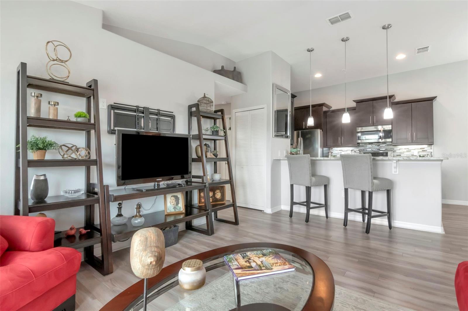6395 BANYAN BLVD #303, NEW PORT RICHEY, FL, 34652