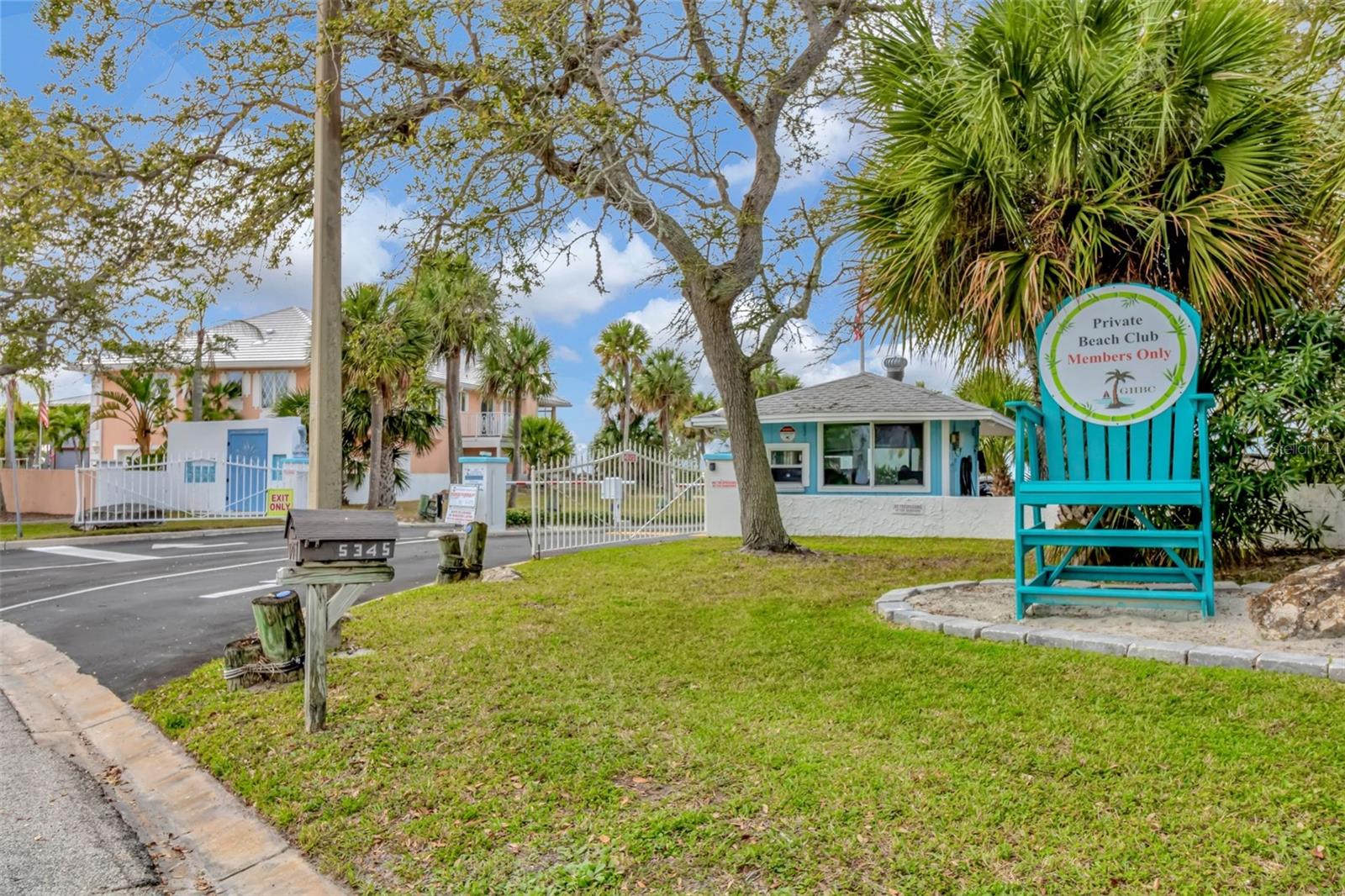 6395 BANYAN BLVD #303, NEW PORT RICHEY, FL, 34652