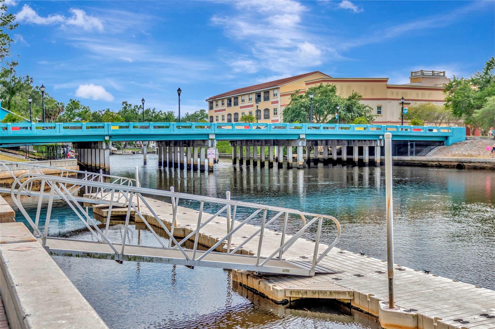 6395 BANYAN BLVD #303, NEW PORT RICHEY, FL, 34652