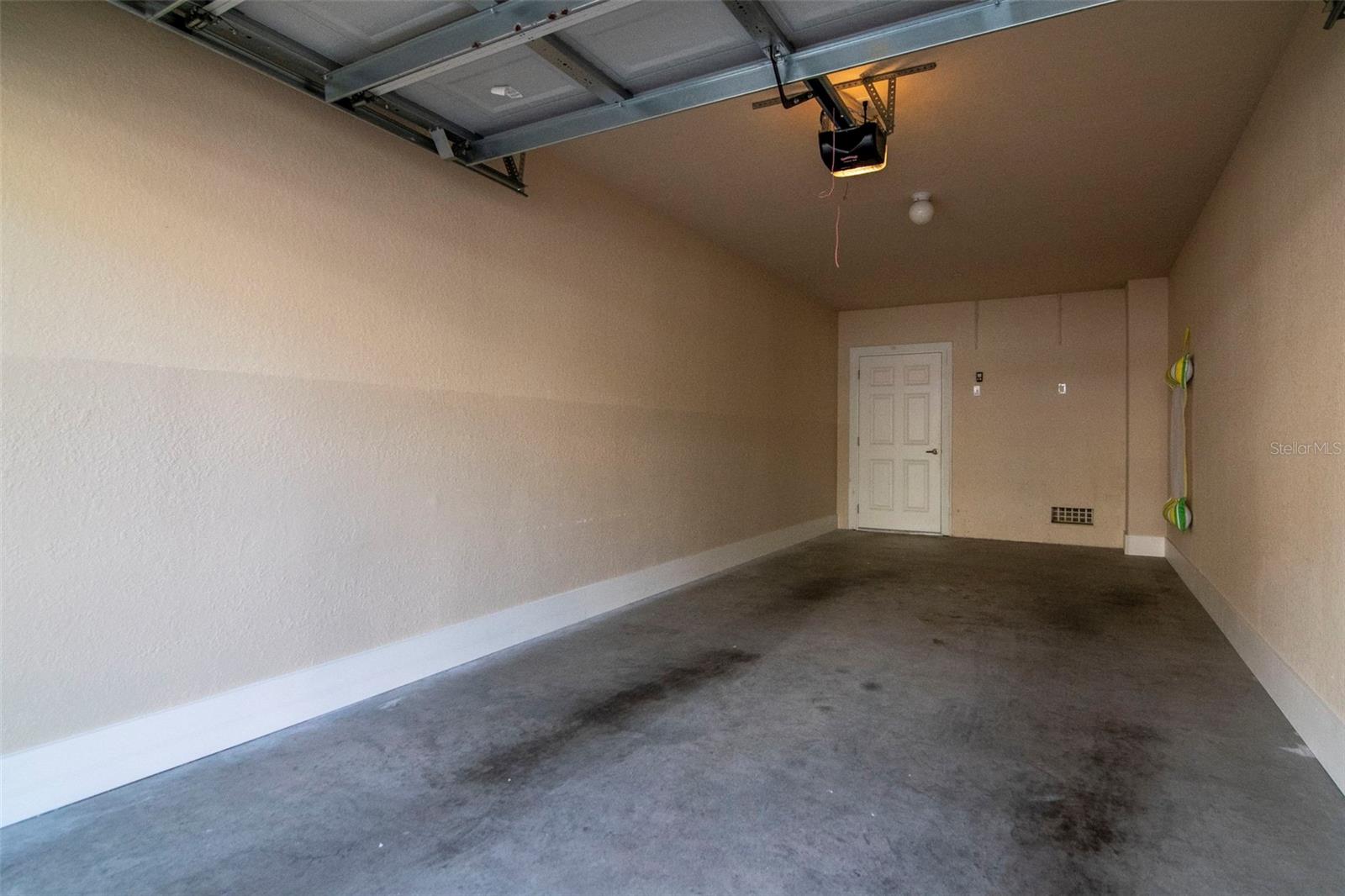 6395 BANYAN BLVD #303, NEW PORT RICHEY, FL, 34652