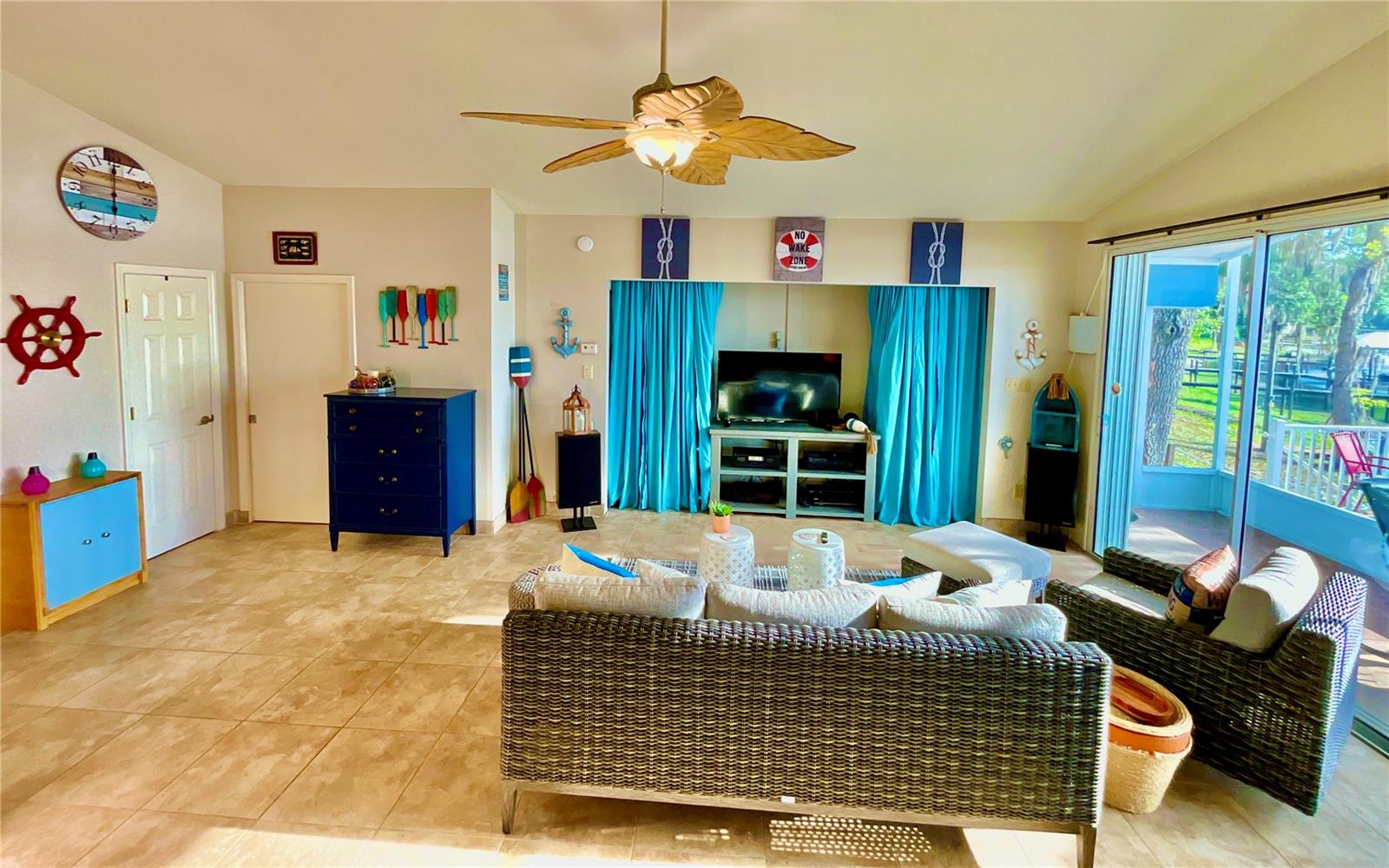 125 FLORADANDY RD, HAWTHORNE, FL, 32640