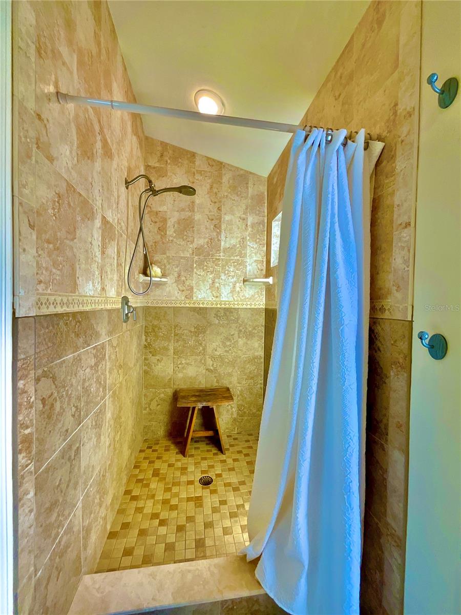 125 FLORADANDY RD, HAWTHORNE, FL, 32640