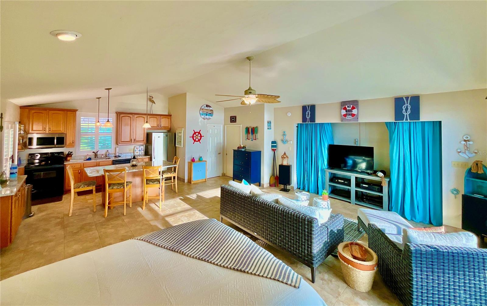 125 FLORADANDY RD, HAWTHORNE, FL, 32640