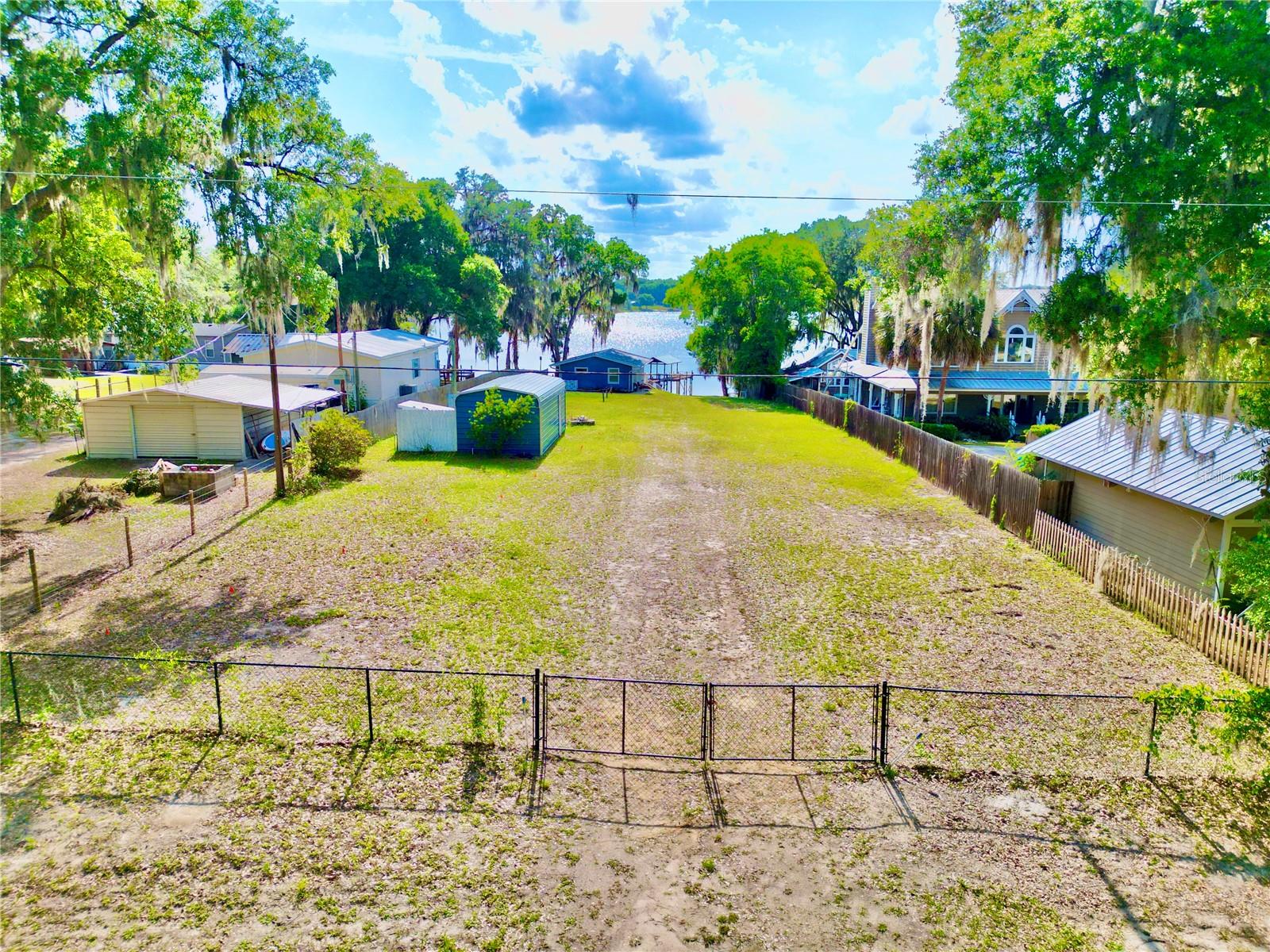 125 FLORADANDY RD, HAWTHORNE, FL, 32640