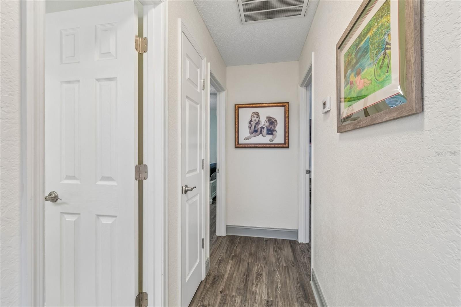 2318 VILLAGE GREEN BLVD, PLANT CITY, FL, 33566